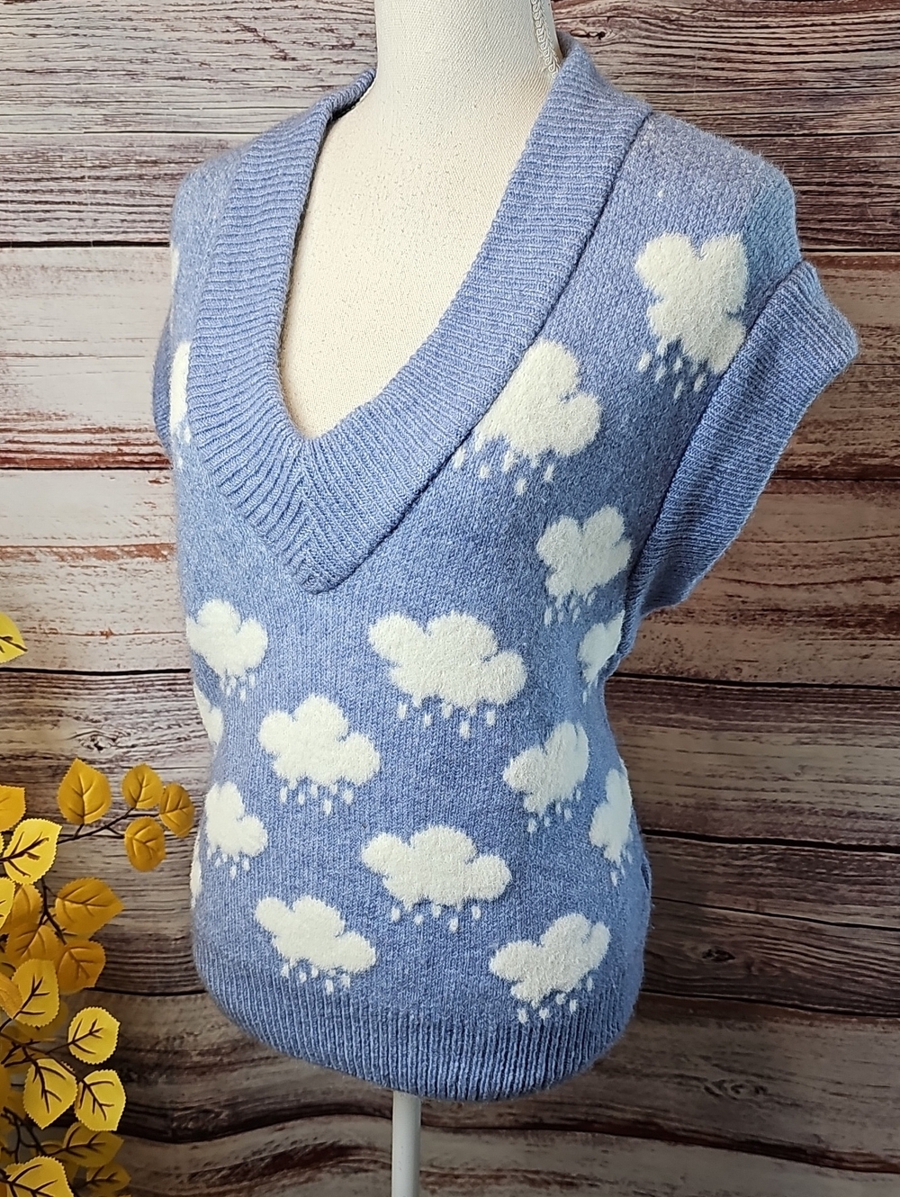 ZARA BLUE CLOUD SLEEVELESS V-NECK PULLOVER SWEATER VEST *FLAWED* - Picture 1 of 13